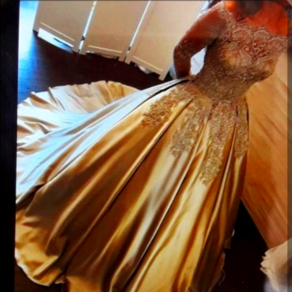Yellow Flutter Sleeve V-Neck Formal Gown